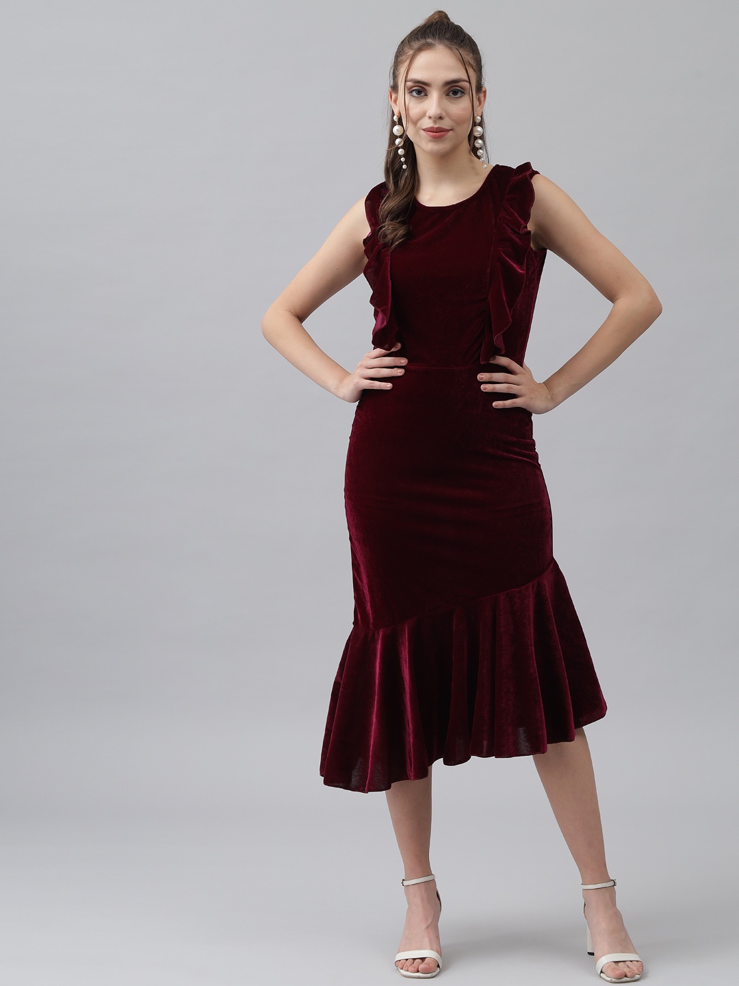 

VAARARO Burgundy Ruffled Velvet Sheath Midi Dress