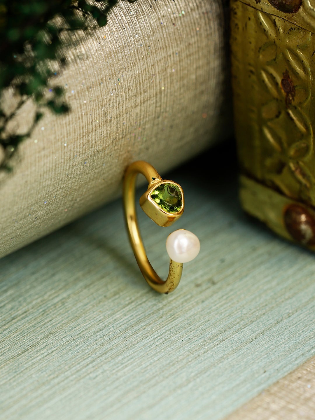 

Berserk Gold-Pated Stone-Studded & Beaded Finger Ring, Green