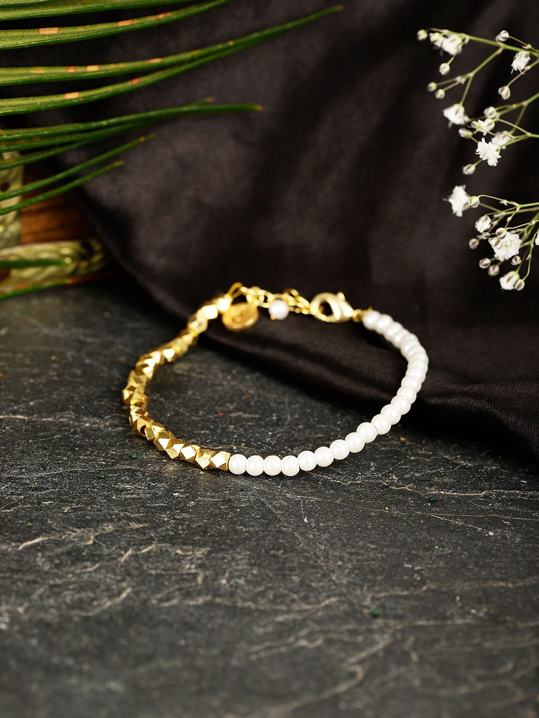 

Berserk Gold-Plated Pearls Link Bracelet