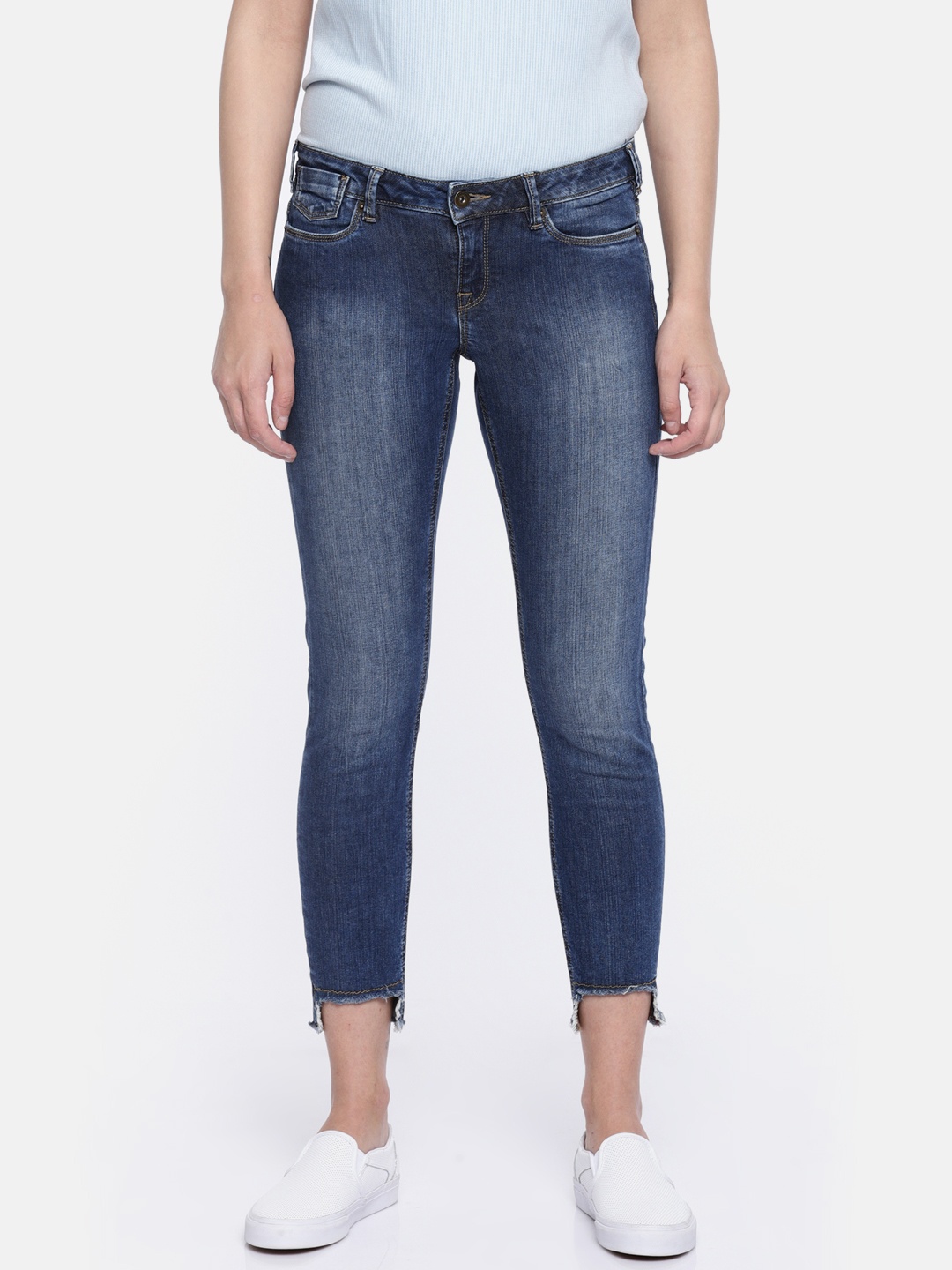 

Vero Moda Women Blue Regular Fit Low-rise Clean Look Jeans