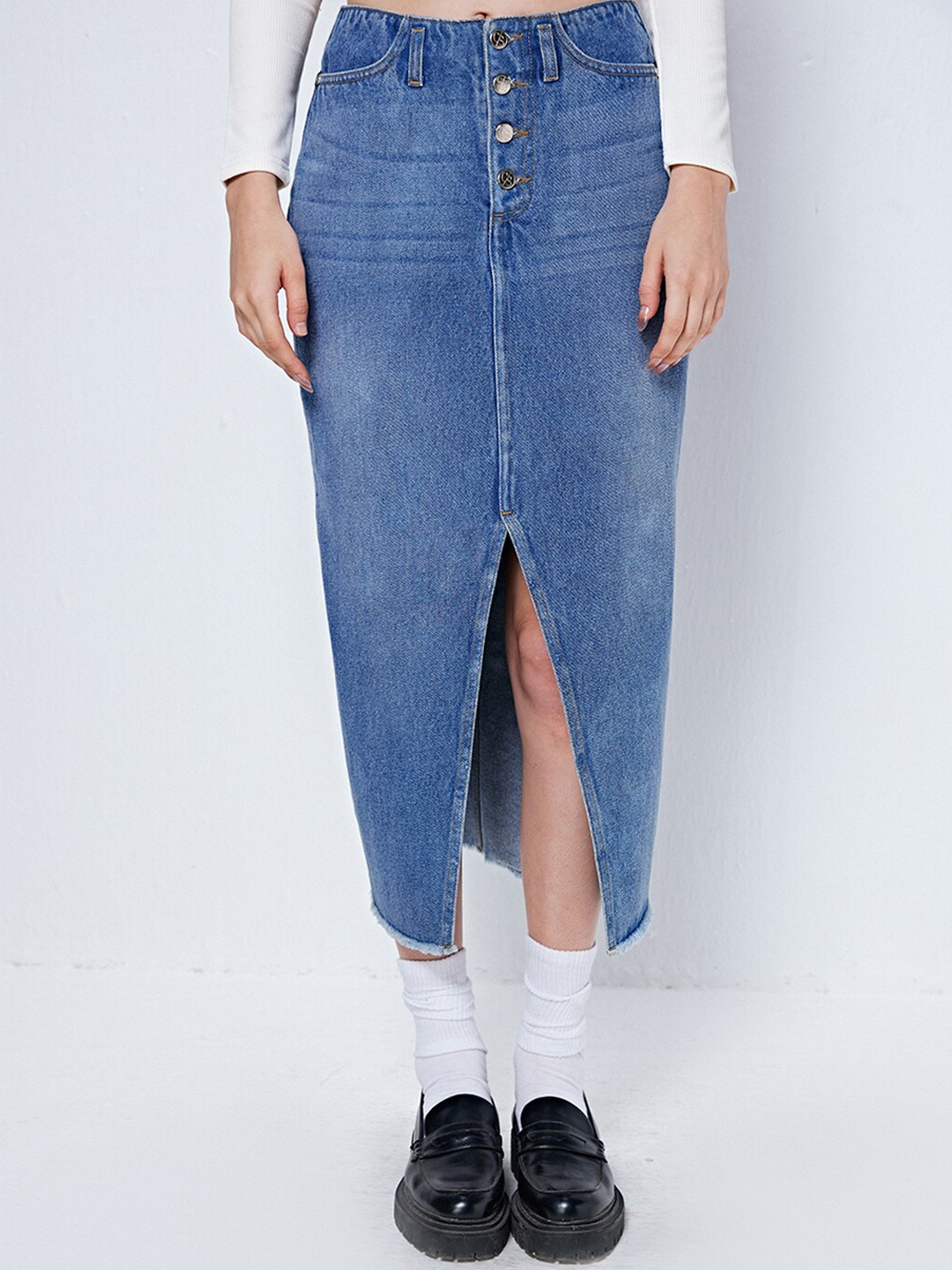 

COVER STORY Blue Straight Denim Maxi Skirt