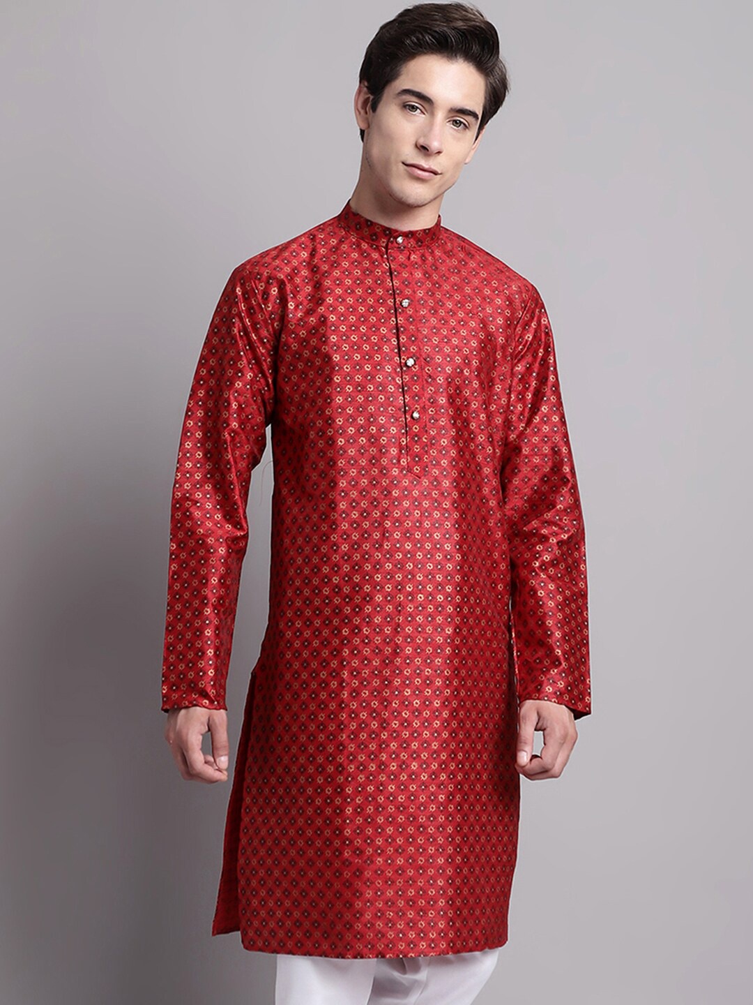 

Jompers Ethnic Motifs Printed Band Collar Cotton Silk Kurta, Maroon