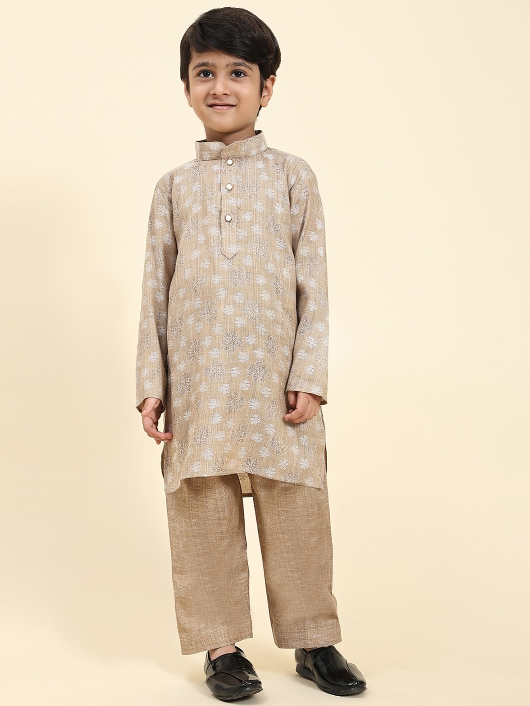 

Pro-Ethic STYLE DEVELOPER Boys Floral Regular Kurta with Salwar, Brown