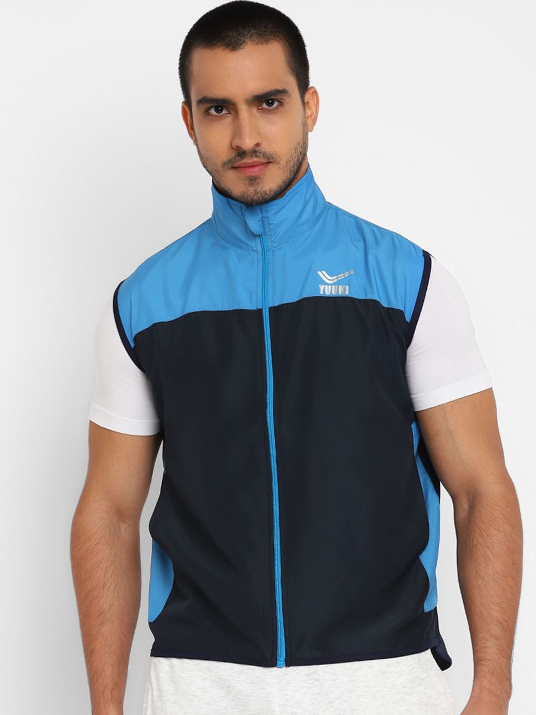 

Yuuki Men Colourblocked Sleeveless Sporty Jacket, Navy blue