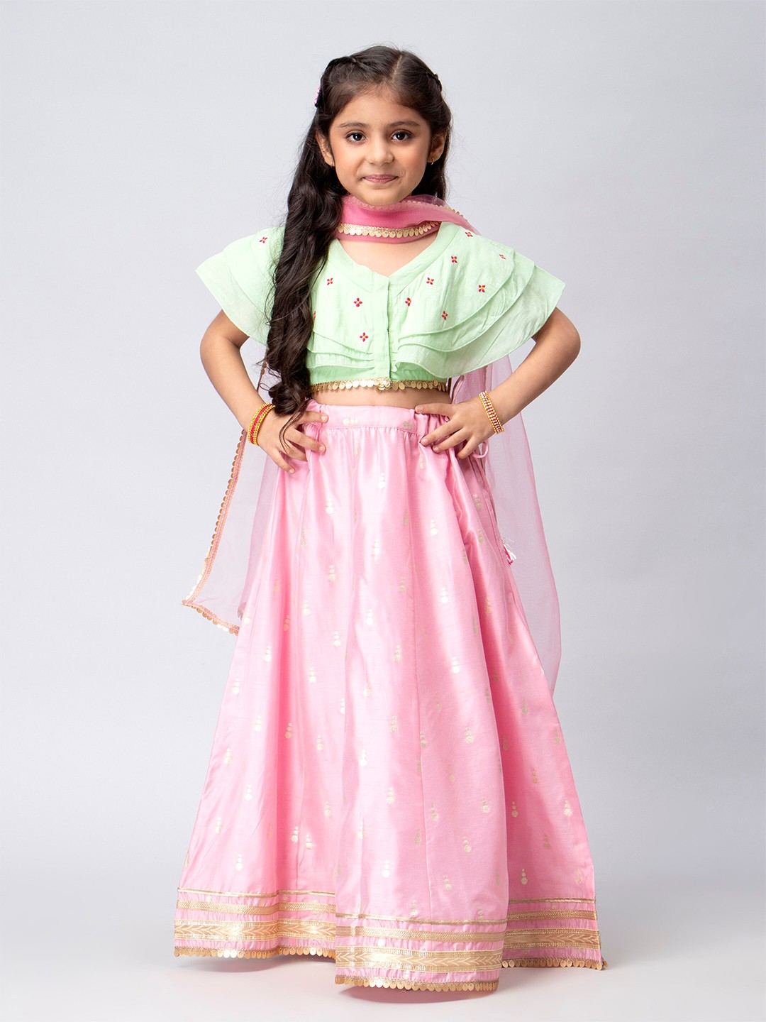 

HERE&NOW Girls Embroidered Ready to Wear Lehenga & Blouse With Dupatta, Green