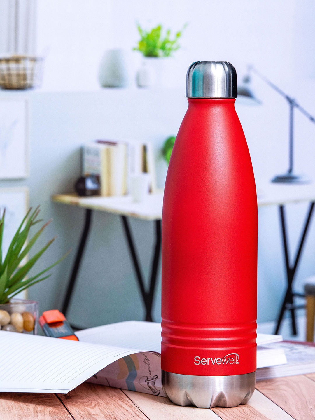 

Servewell Indus Fuji Red SS Vaccum Water Bottle 750ml