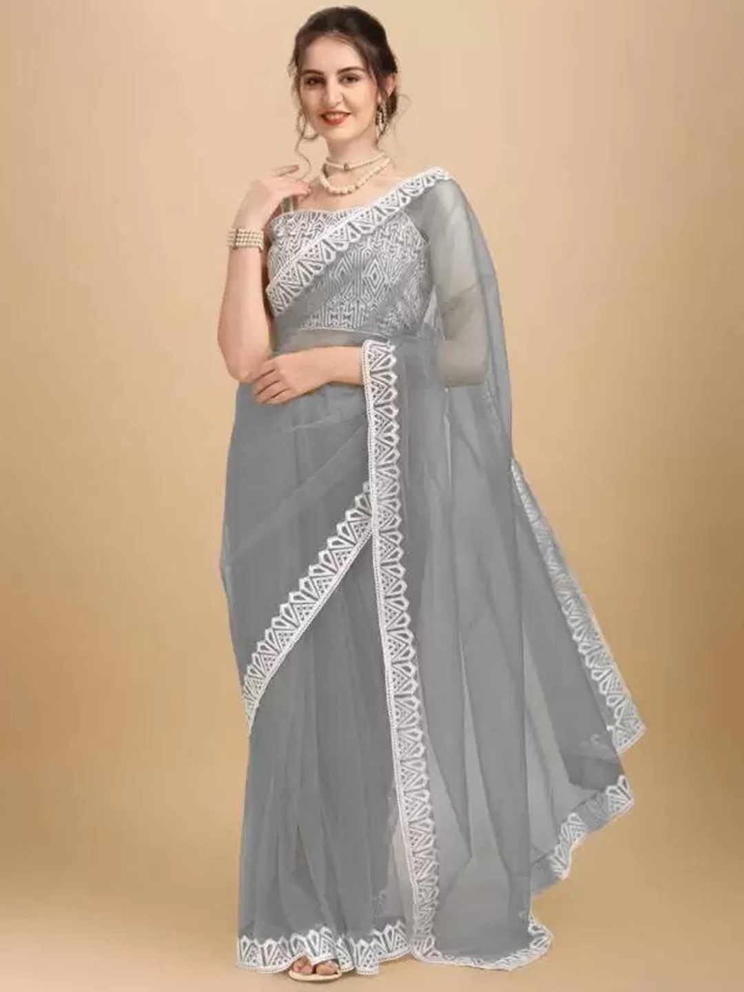 

VILLAGIUS Embroidered Net Saree, Grey