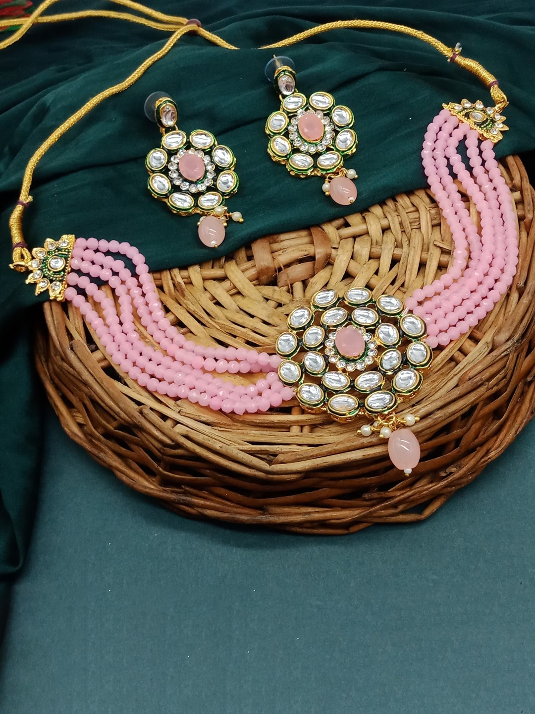 

AASHISH IMITATION Gold-Plated Stone Studded & Beaded Jewellery Set