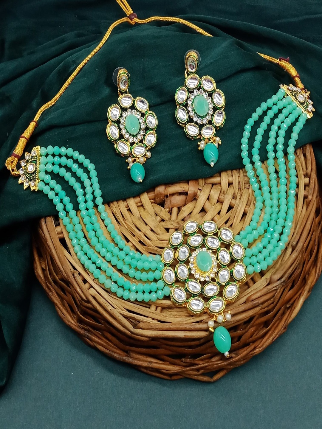 

AASHISH IMITATION Gold-Plated Stone Studded & Beaded Jewellery Set