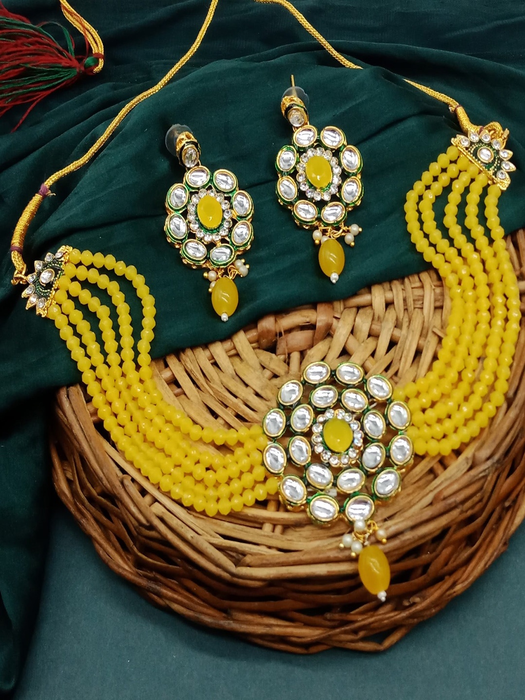 

AASHISH IMITATION Gold-Plated Stone Studded & Beaded Jewellery Set, Yellow