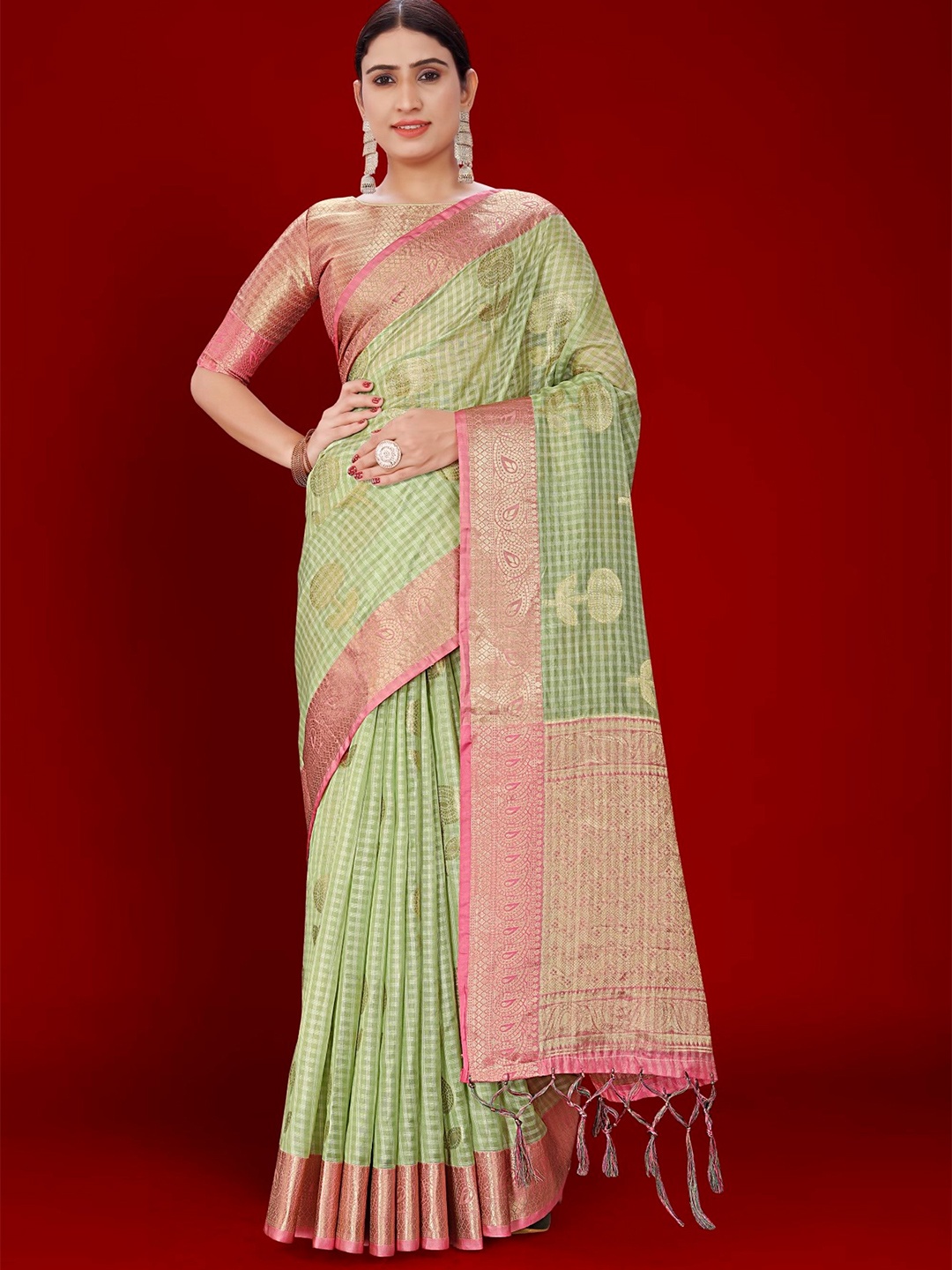 

Mitera Green & Pink Floral Woven Design Zari Organza Banarasi Saree