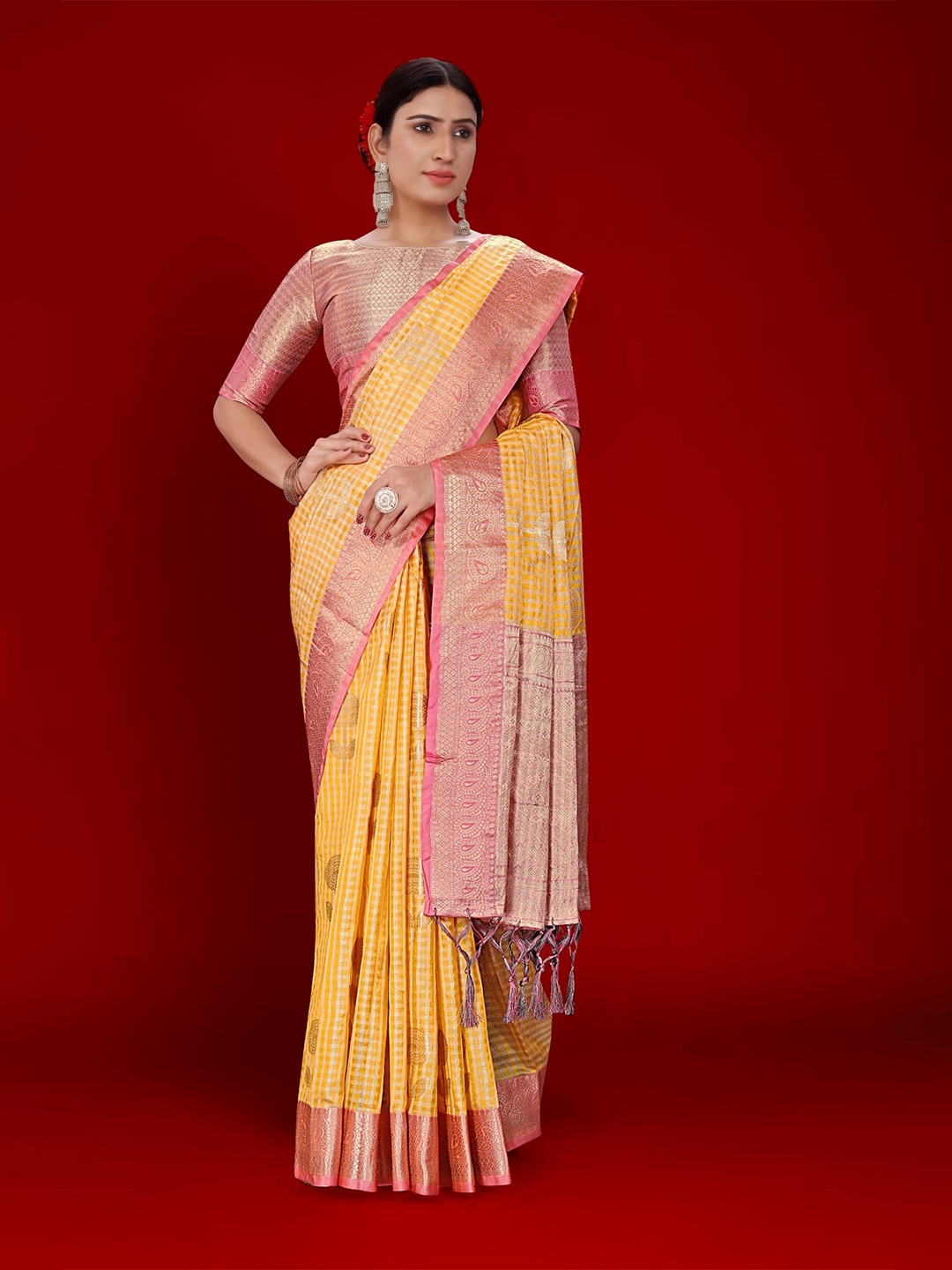

Mitera Yellow & Pink Floral Woven Design Zari Organza Banarasi Saree