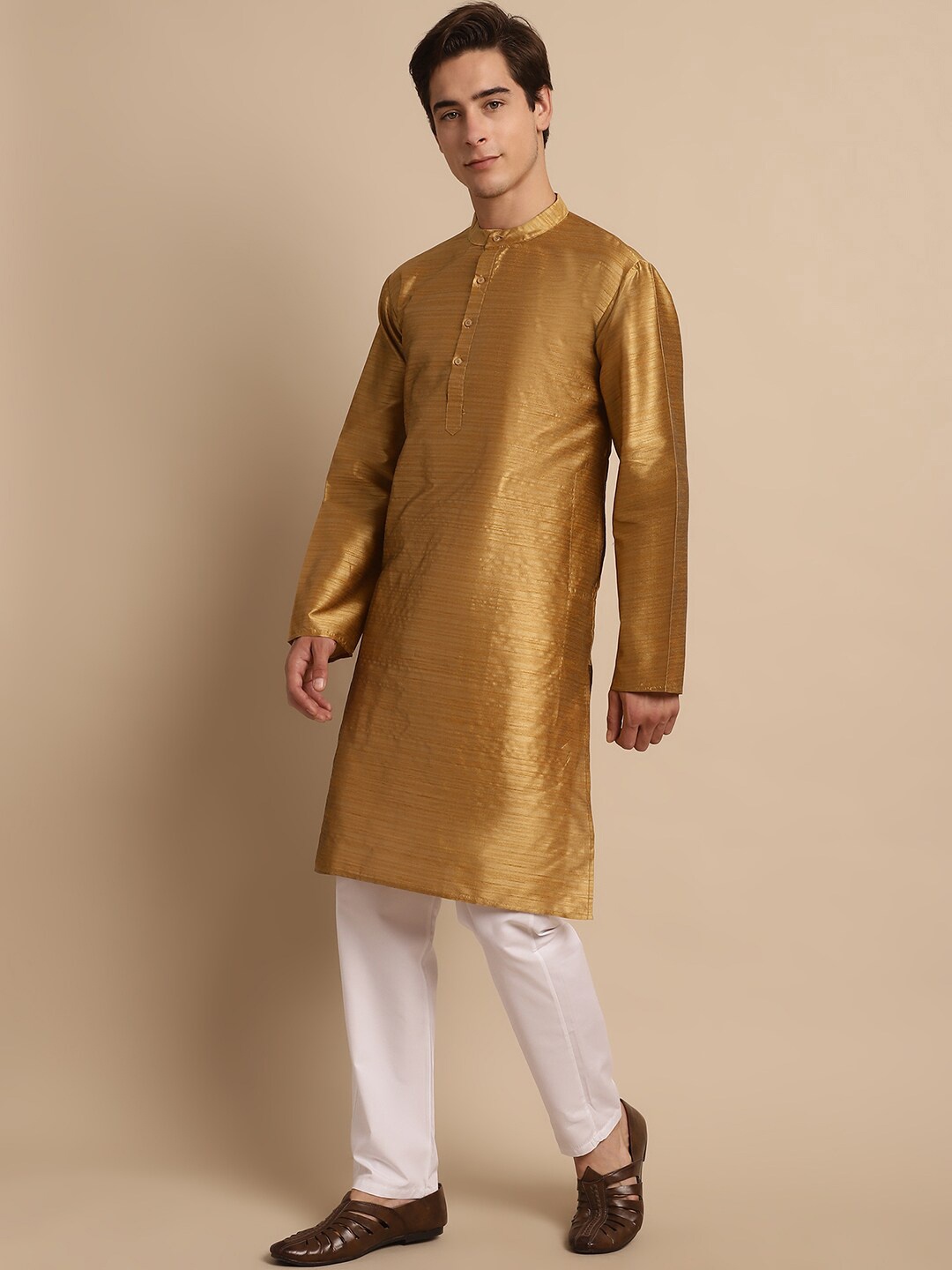 

Anouk Men Mandarin Collar Kurta With Pyjamas, Gold