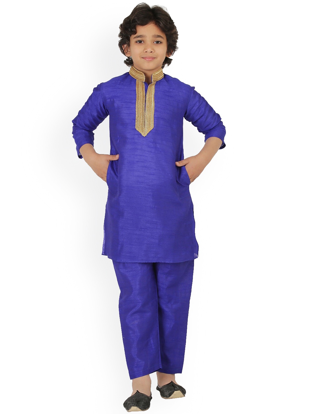 

SmartRAHO Boys Mandarin Collar Zari Detail Dupion Silk Kurta with Pyjamas, Blue