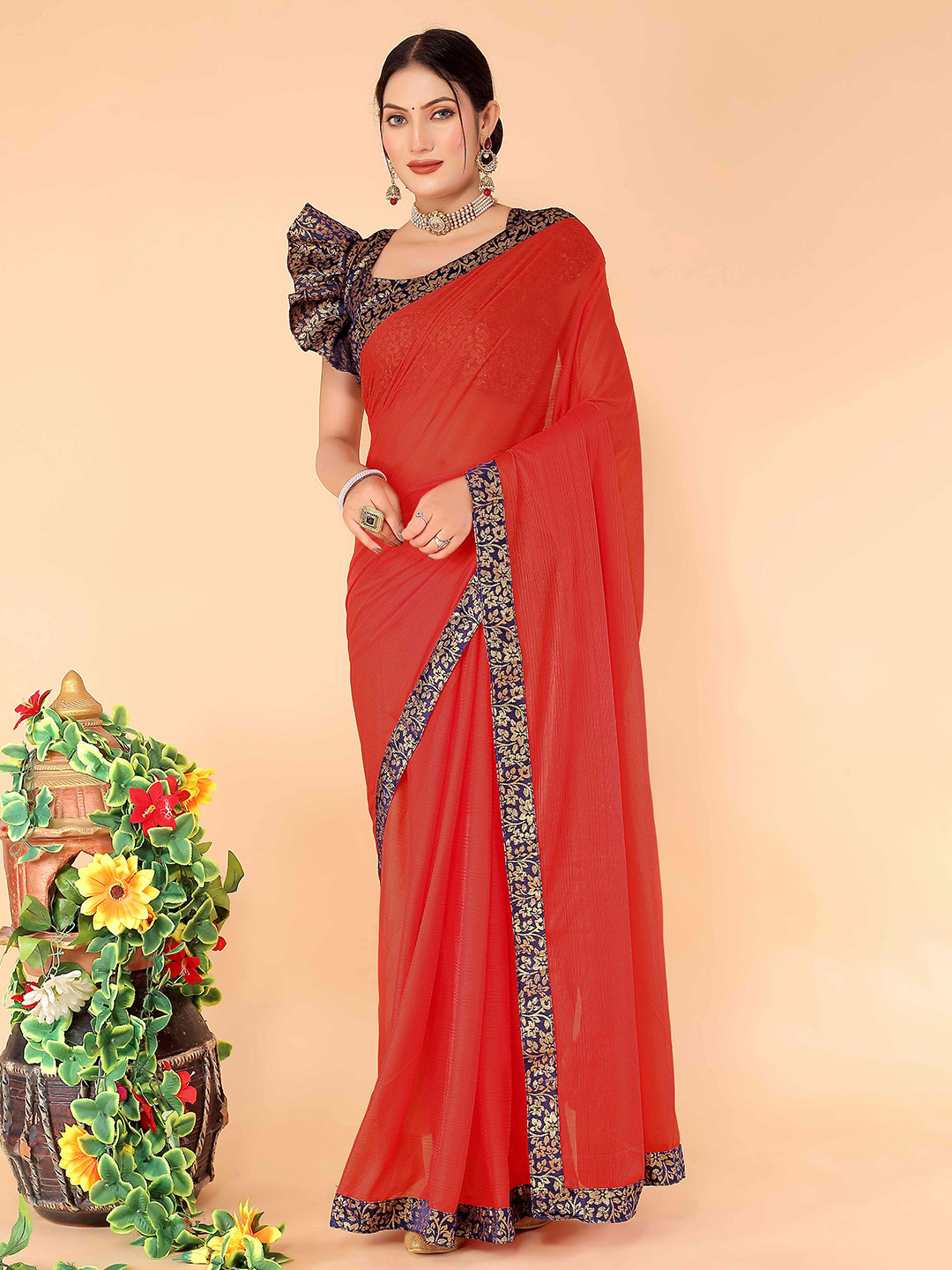 

SAADHVI Zari Art Silk Saree, Red