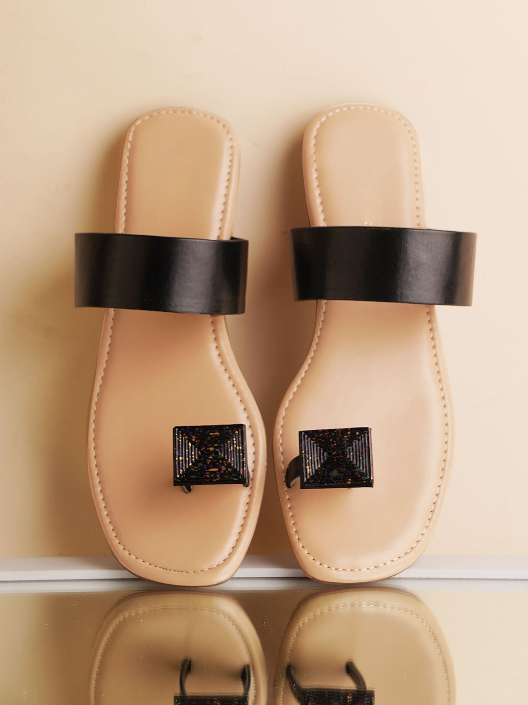 

Try Me Colourblocked One Toe Flats, Beige