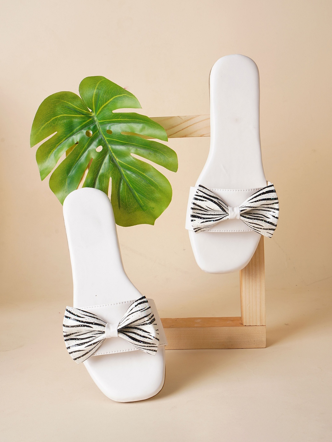 

Try Me Bow Embellished Open Toe Flats, White