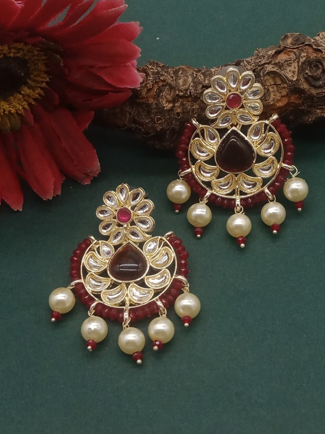 

AASHISH IMITATION Gold-Plated Kundan Studded & Pearls Beaded Chandbalis, Maroon