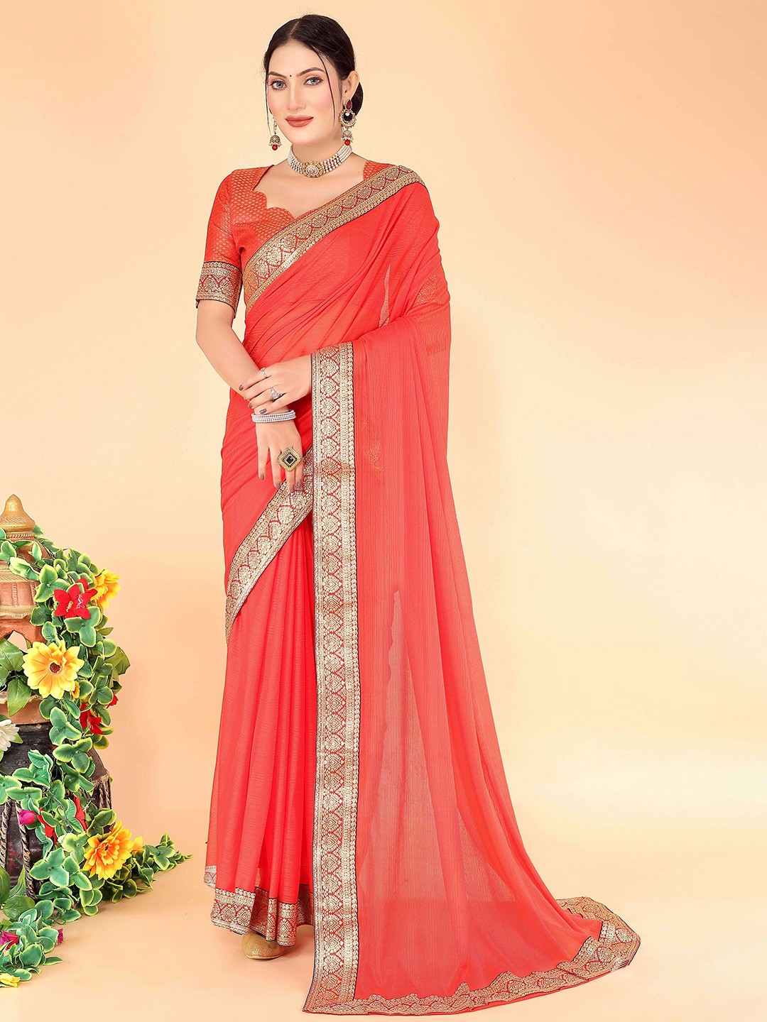 

SAADHVI Zari Art Silk Saree, Red