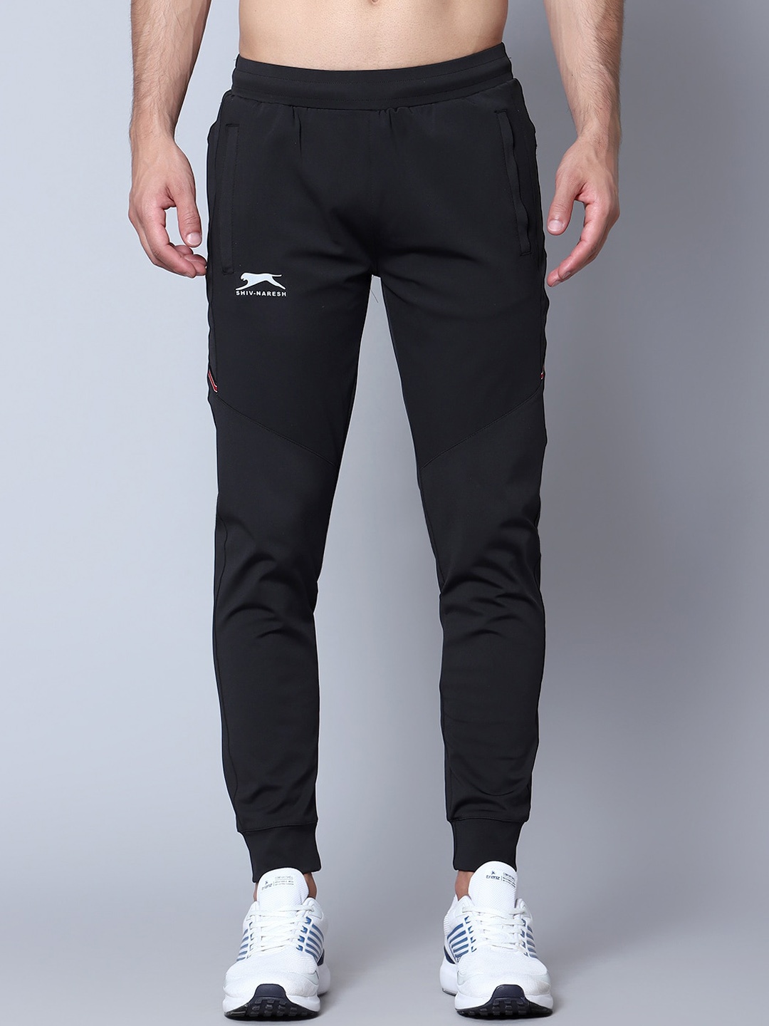 

Shiv Naresh Men Mid Rise Joggers, Black