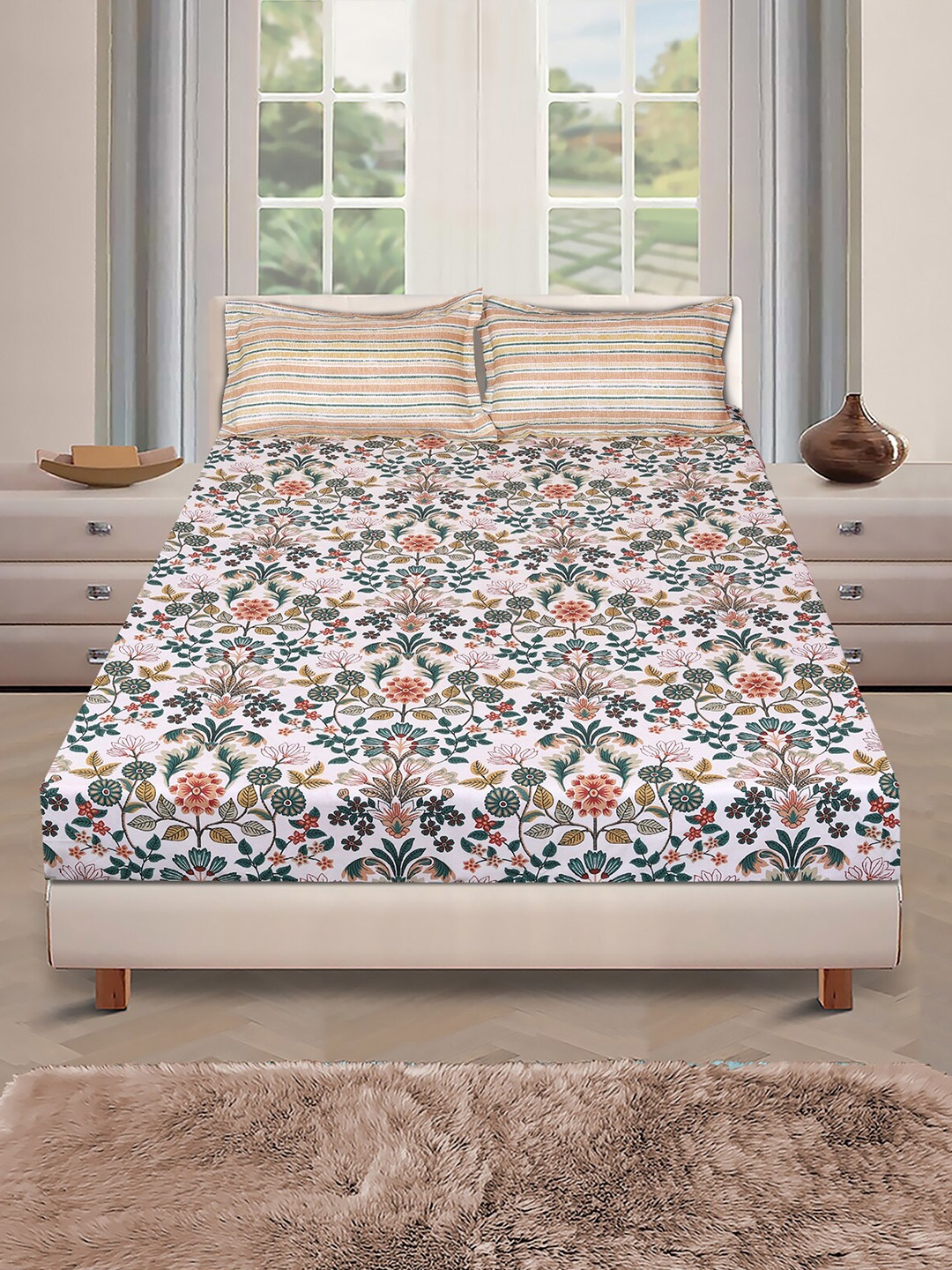 

ROMEE White & Green Floral 144 TC Cotton Queen Bedsheet With 2 Pillow Covers