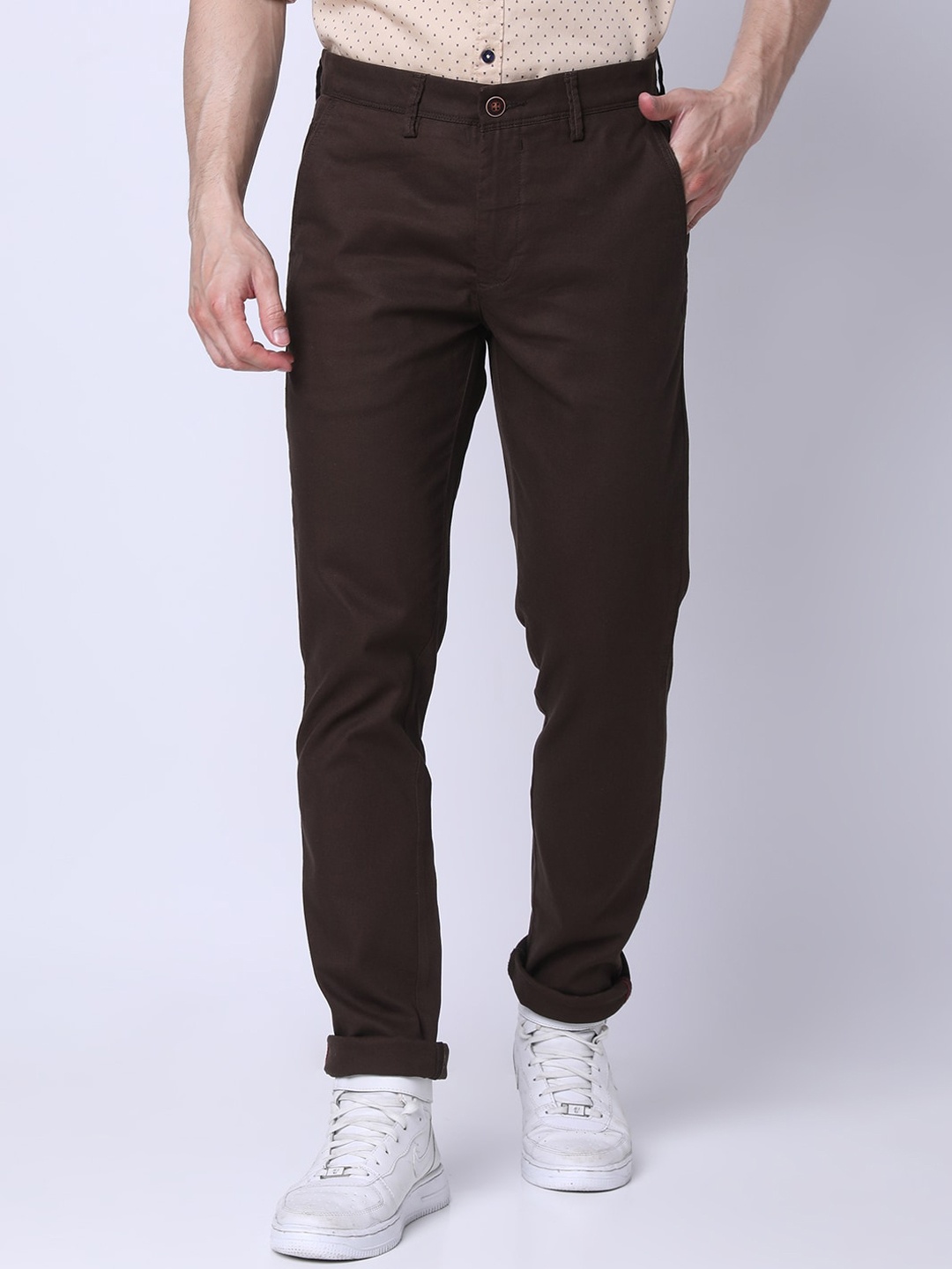 

J Hampstead Men Slim Fit Mid-Rise Cotton Chinos Trousers, Brown