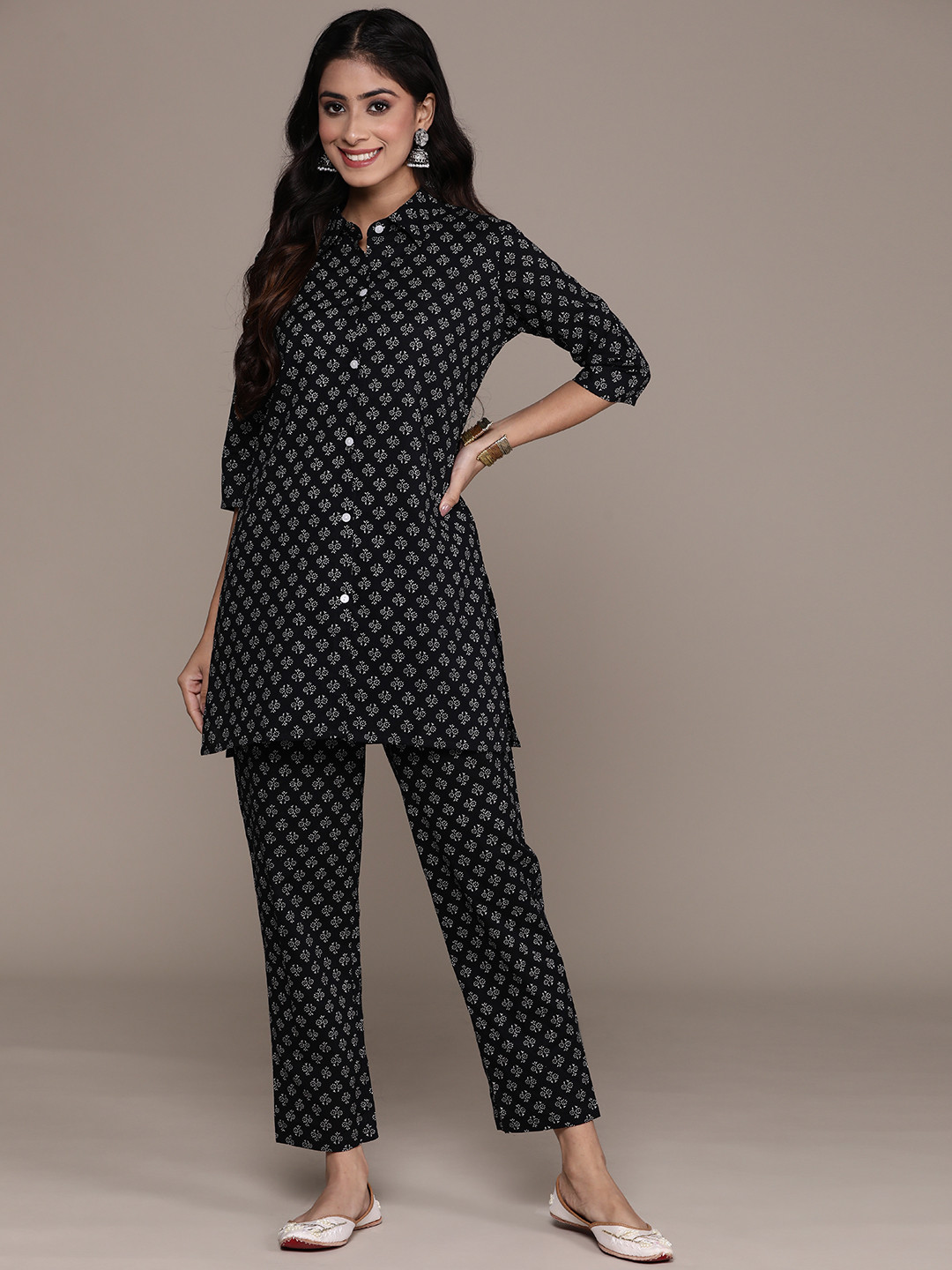 

Anubhutee Women Printed Pure Cotton Tunic with Trousers, Black