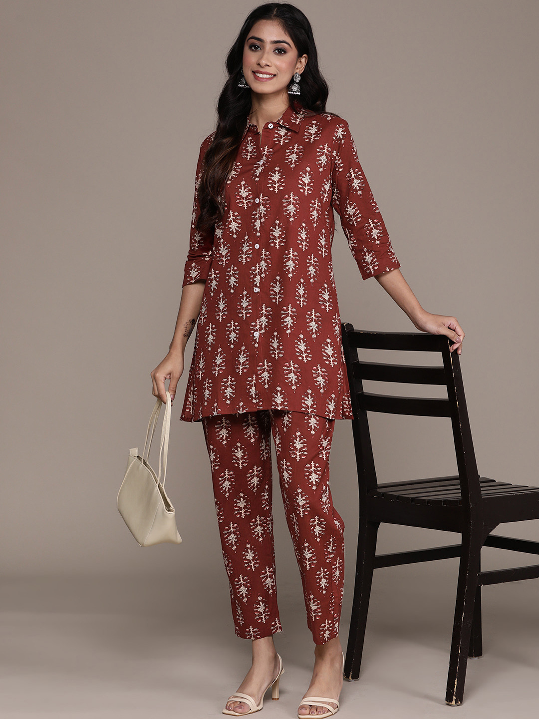 

Anubhutee Women Printed Pure Cotton Tunic with Trousers, Red