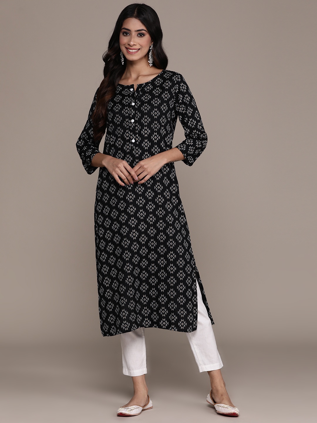 

Anubhutee Women Ethnic Motifs Printed Kurta, Black