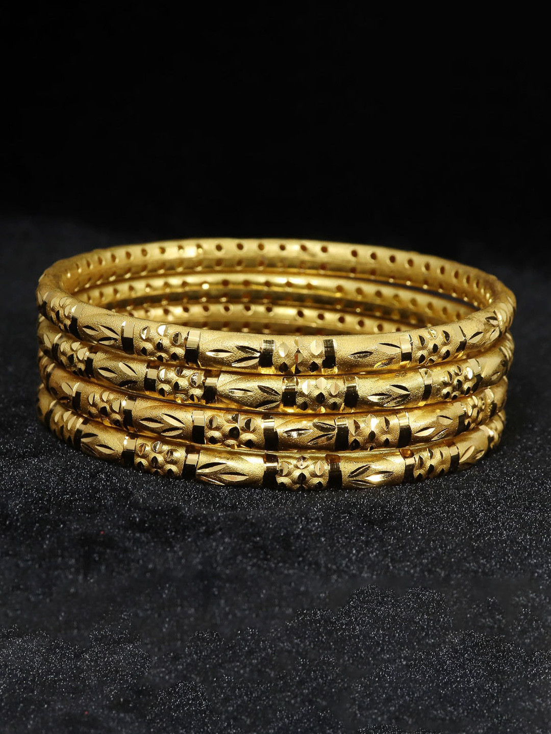 

NMII Set Of 4 Gold-Plated Bangles