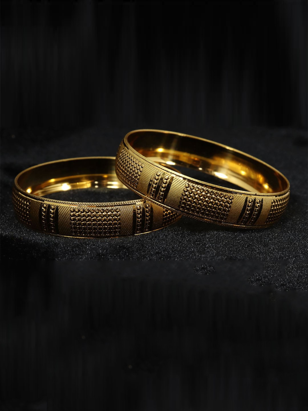 

NMII Set Of 2 Gold-Plated Bangles