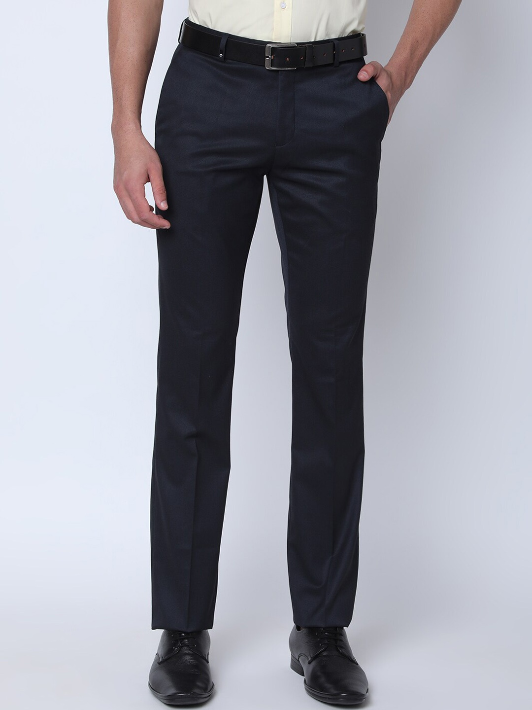 

Oxemberg Men Slim Fit Formal Trousers, Navy blue