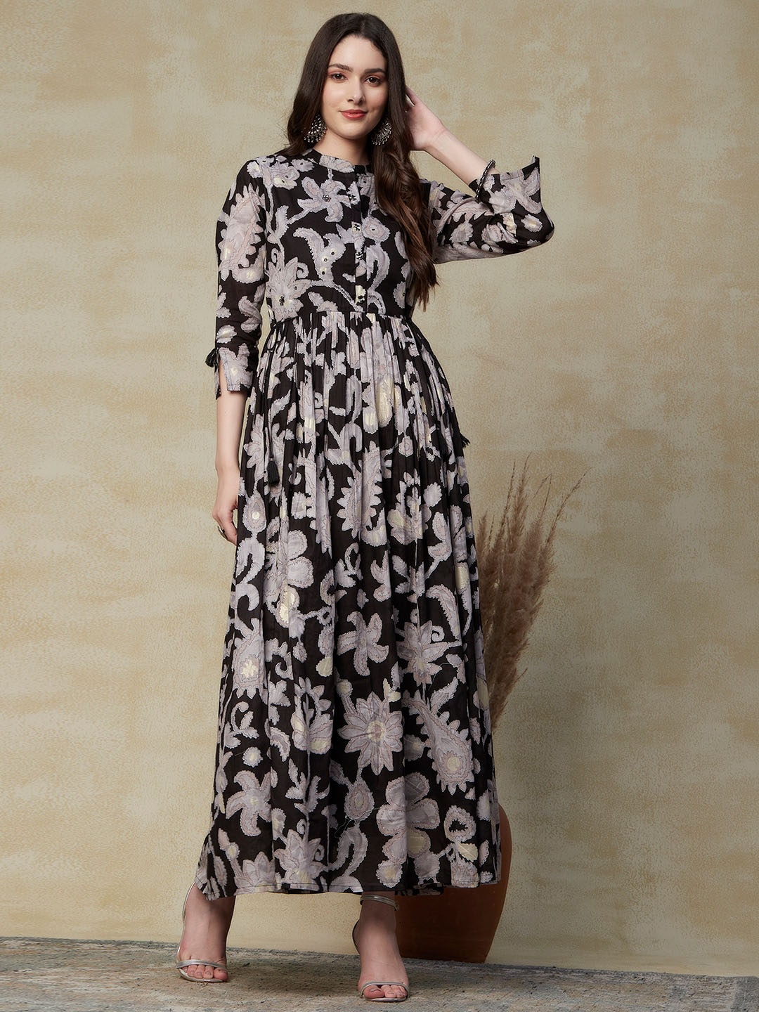 

FASHOR Black Floral Print Maxi Dress