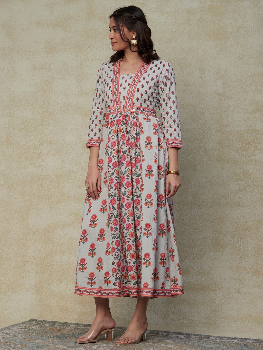 

FASHOR White & Orange Floral Print A-Line Maxi Dress