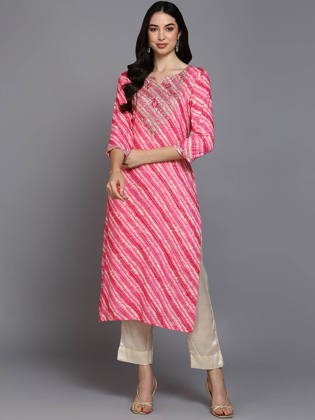 

AHIKA Pink & White Leheriya Printed Thread Work Kurta