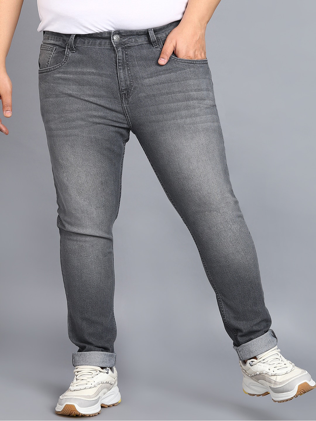 

Urbano Plus Men Plus Size Clean Look Light Fade Stretchable Jeans, Grey