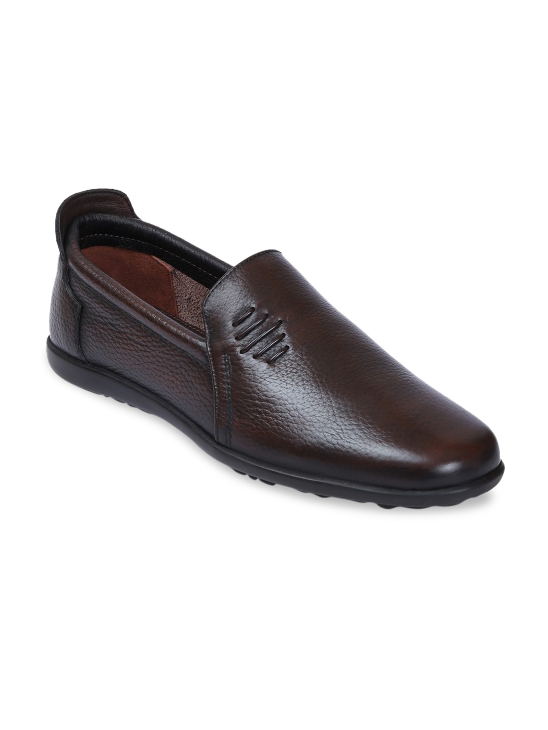 

Zoom Shoes Men Textured Leather Loafers, Brown