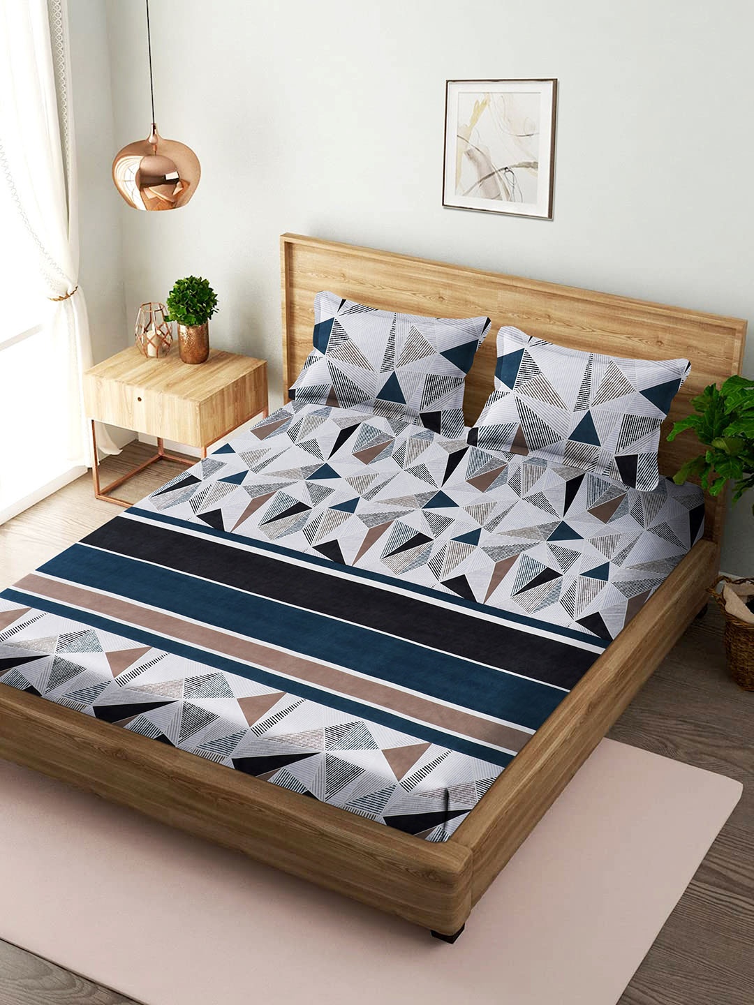 

MODEFE White & Black 180 TC Cotton Queen Bedsheet with 2 Pillow Covers