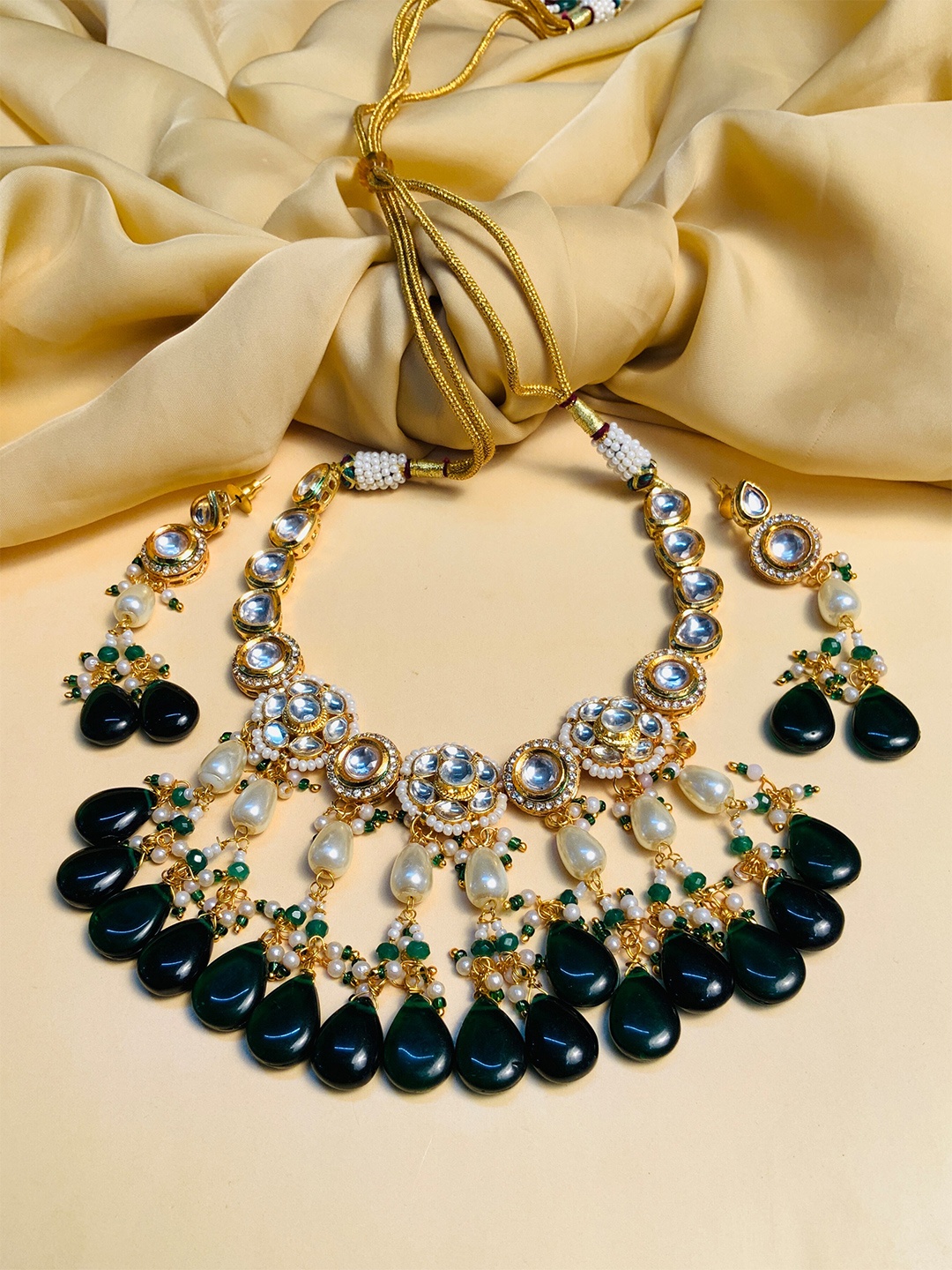 

ABDESIGNS Gold-Plated Kundan Choker Jewellery Set