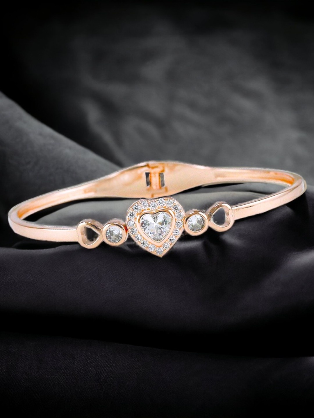 

Taraash 925 Sterling Silver Rose Gold Plated Double Heart CZ Studded Kada Bracelet