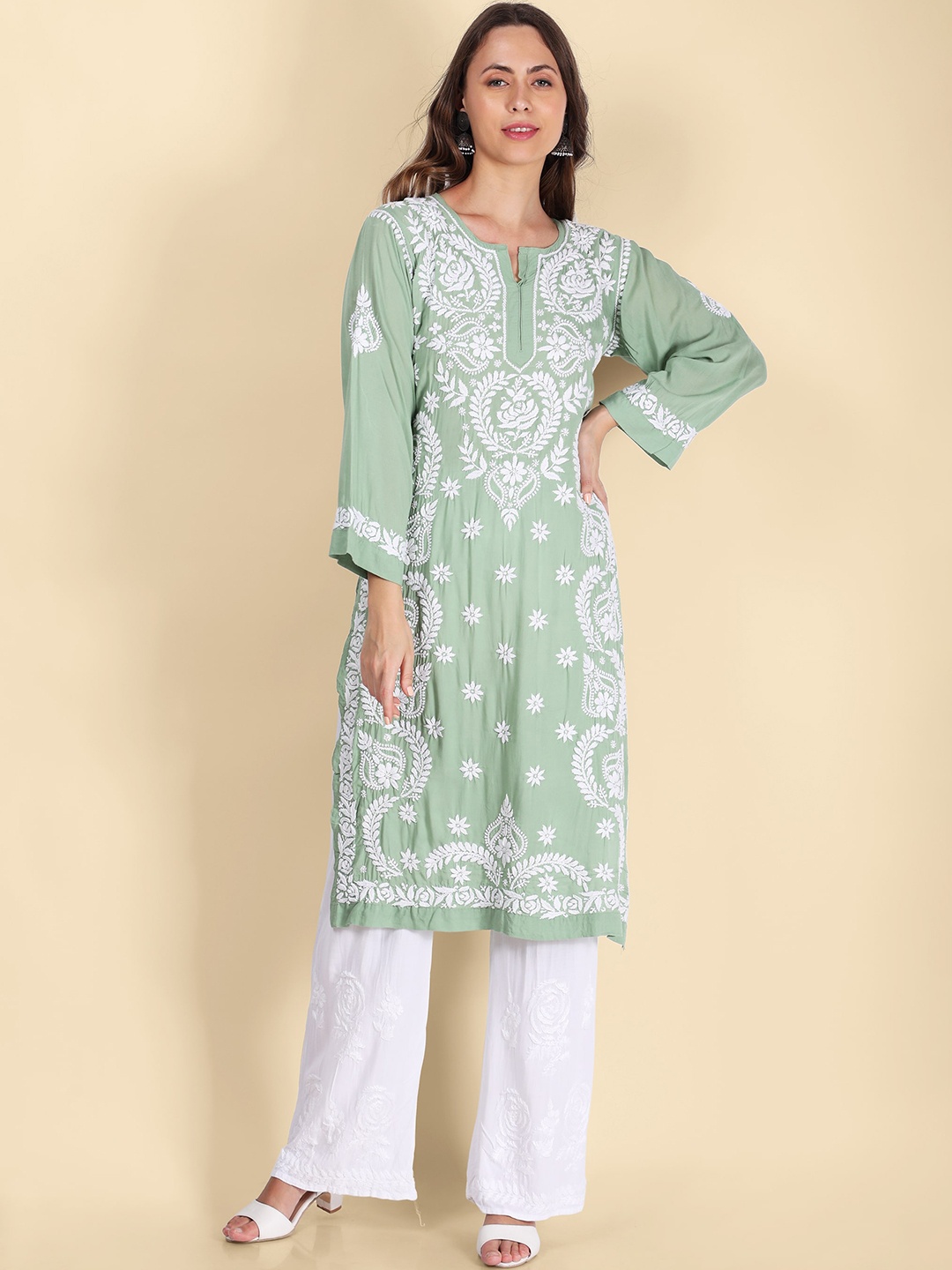 

Syrish Ethnic Motifs Embroidered Chikankari Kurta, Green
