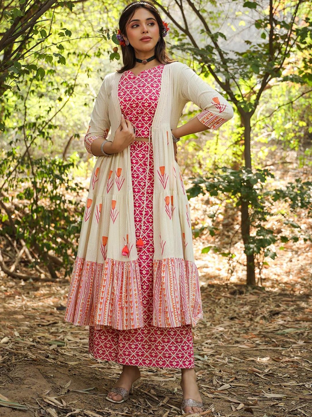

SCAKHI Printed Top & Palazzos With Dobby Tiered Shrug, Pink