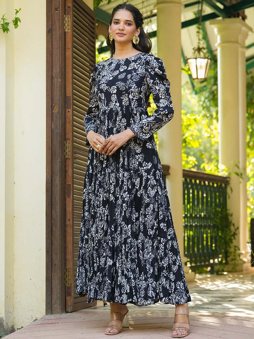 

SCAKHI Printed And Embellished Cotton Dresses, Black