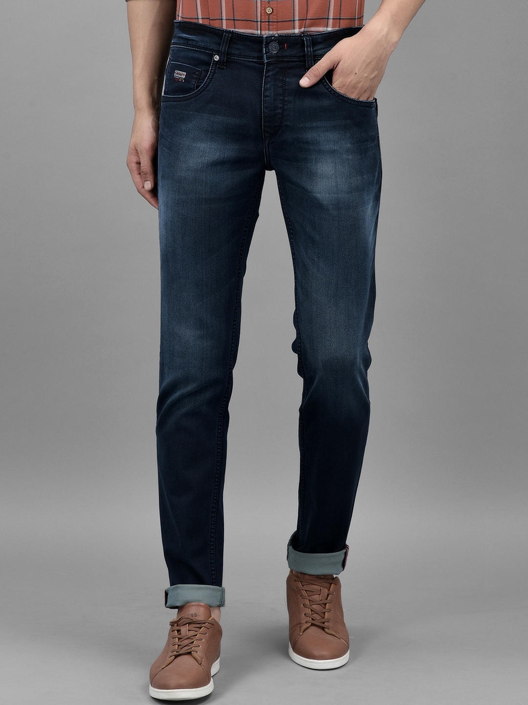 

Canary London Men Smart Skinny Fit Low-Rise Light Fade Stretchable Jeans, Blue