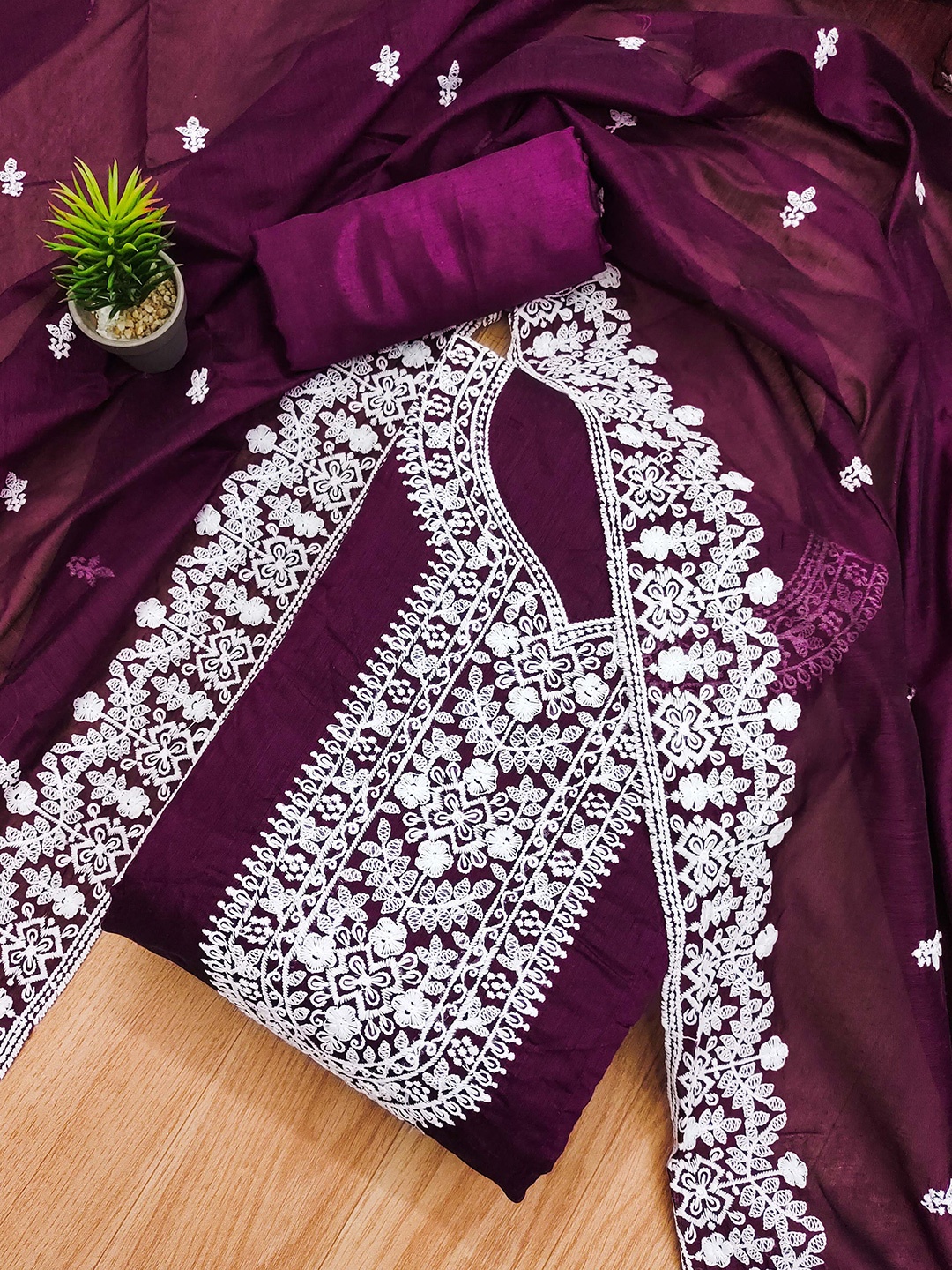 

KALINI Ethnic Motif Embroidered Unstitched Dress Material With Dupatta, Purple