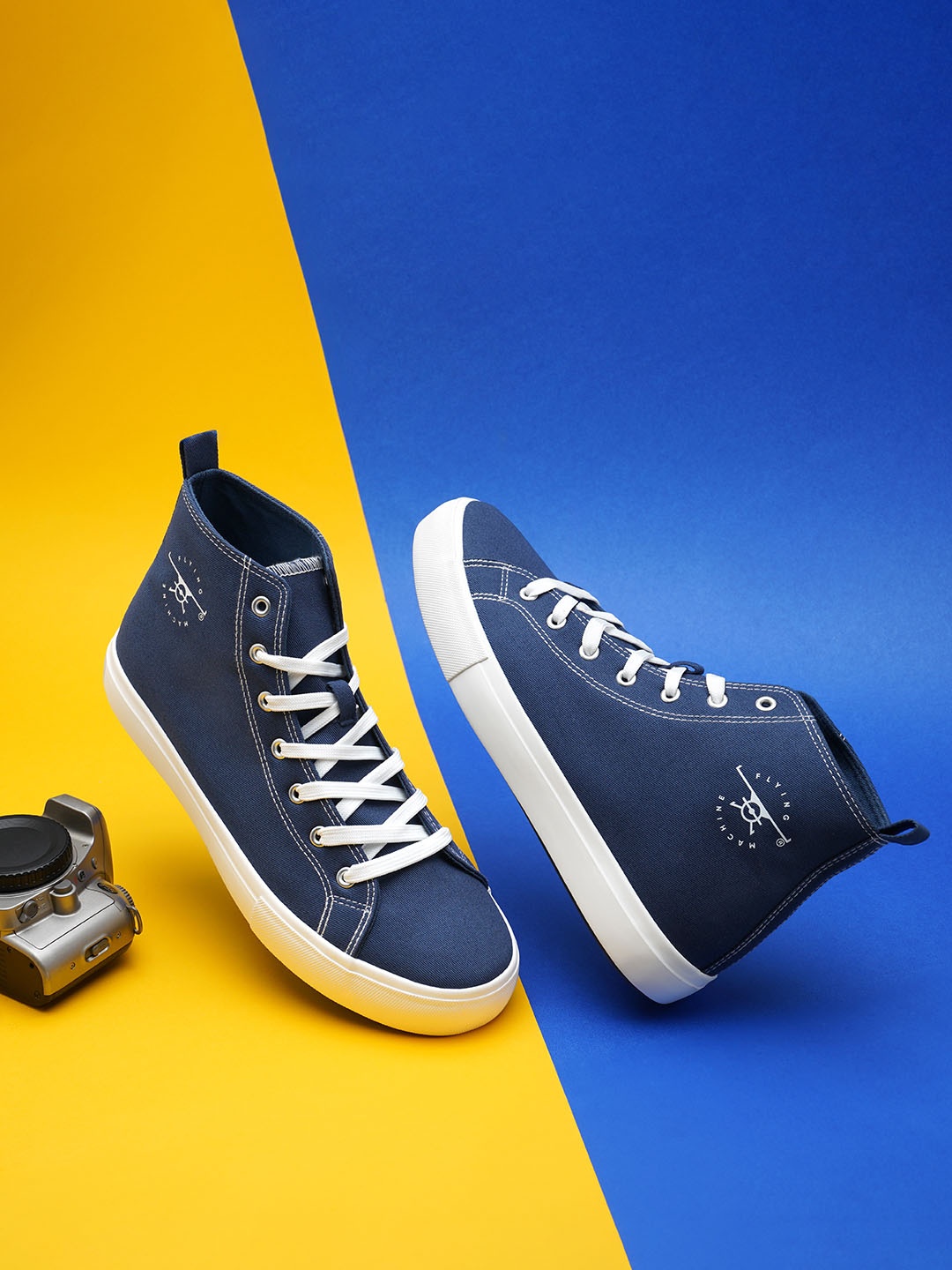 

Flying Machine Men Contrast Sole Mid-Top Sneakers, Navy blue