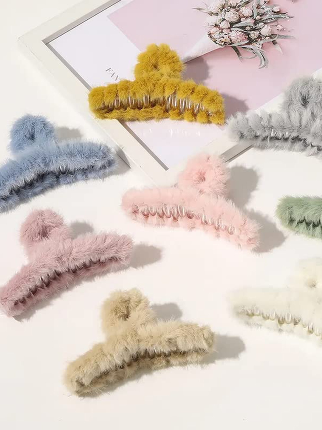 

CHRONEX Set of 8 Faux Fur Claw Clips, Blue