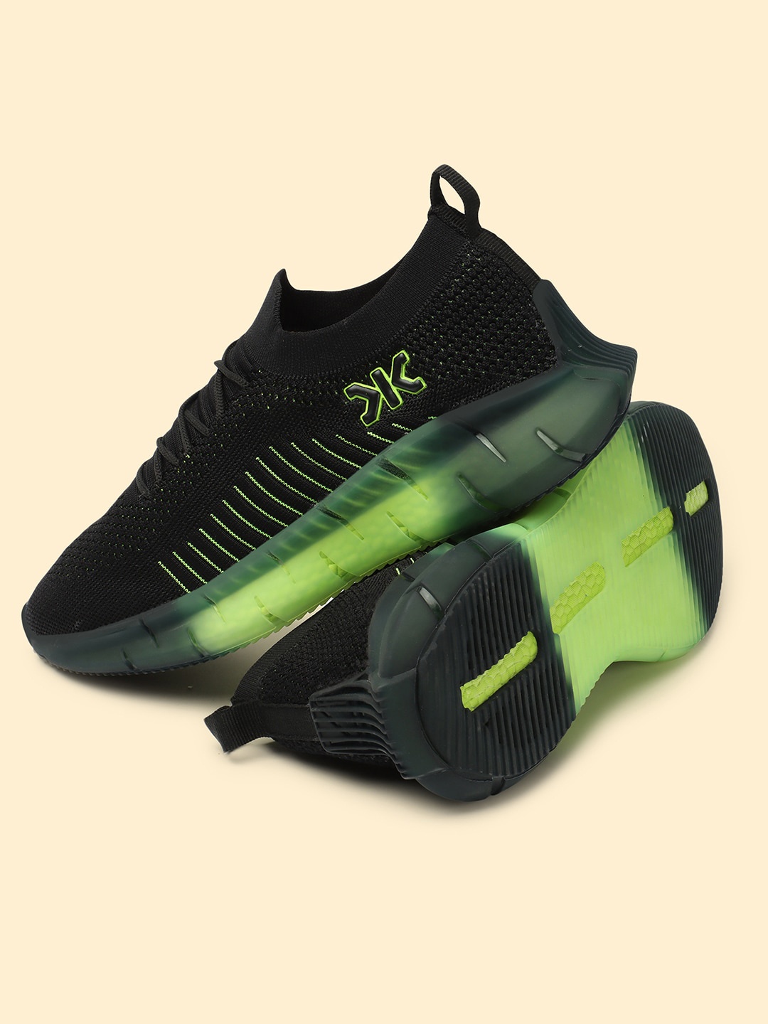 

Killer Men Textured Lightweight Sneakers, Black