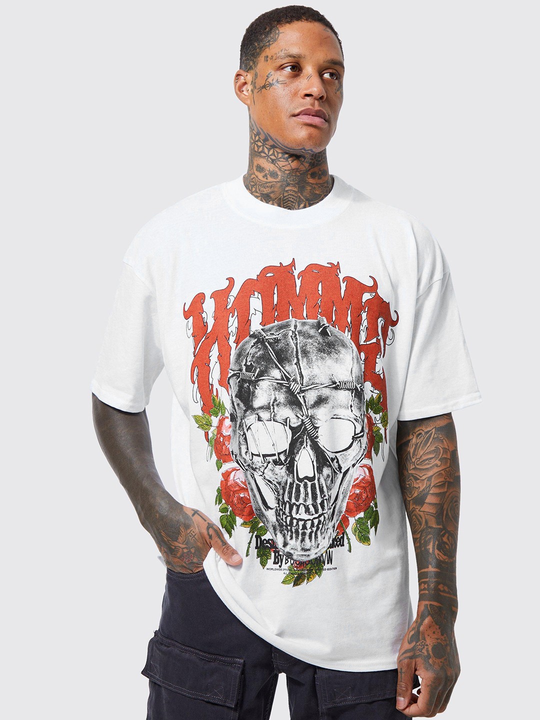 

boohooMAN Men White & Red Printed Drop-Shoulder Sleeves Pure Cotton T-shirt