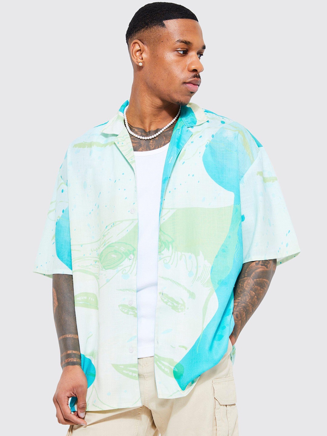 

boohooMAN Abstract Printed Cuban Collar Short Sleeves Oversized Boxy Fit Shirt, Blue